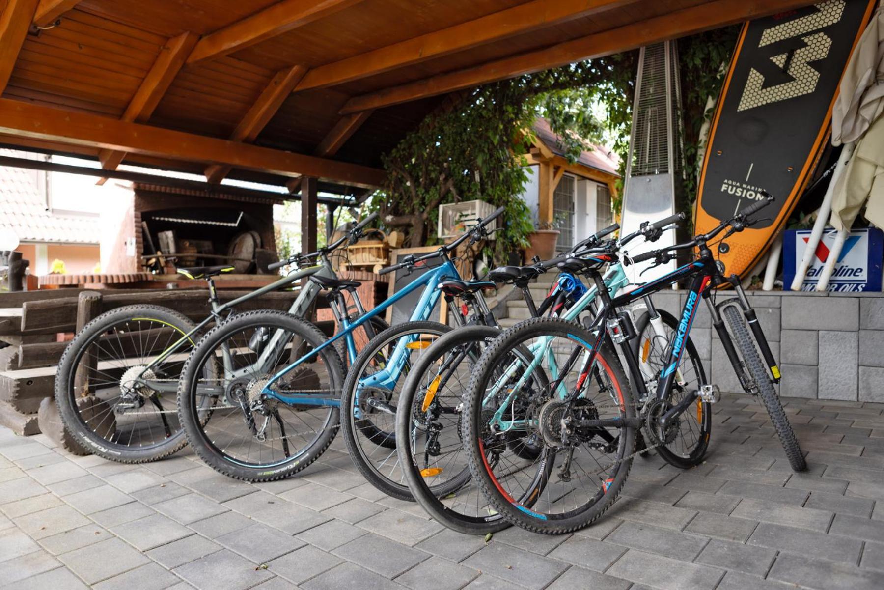 Hotel Gostisce Pri Dveh Petelinih à Bled Extérieur photo