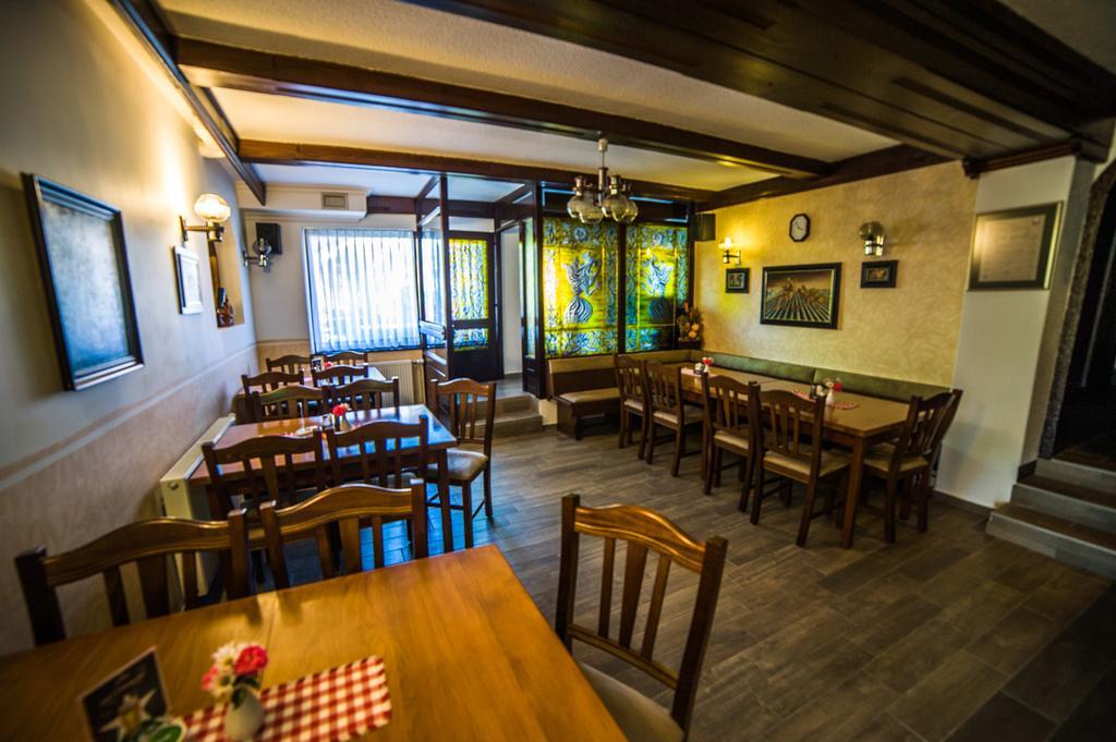 Hotel Gostisce Pri Dveh Petelinih à Bled Extérieur photo